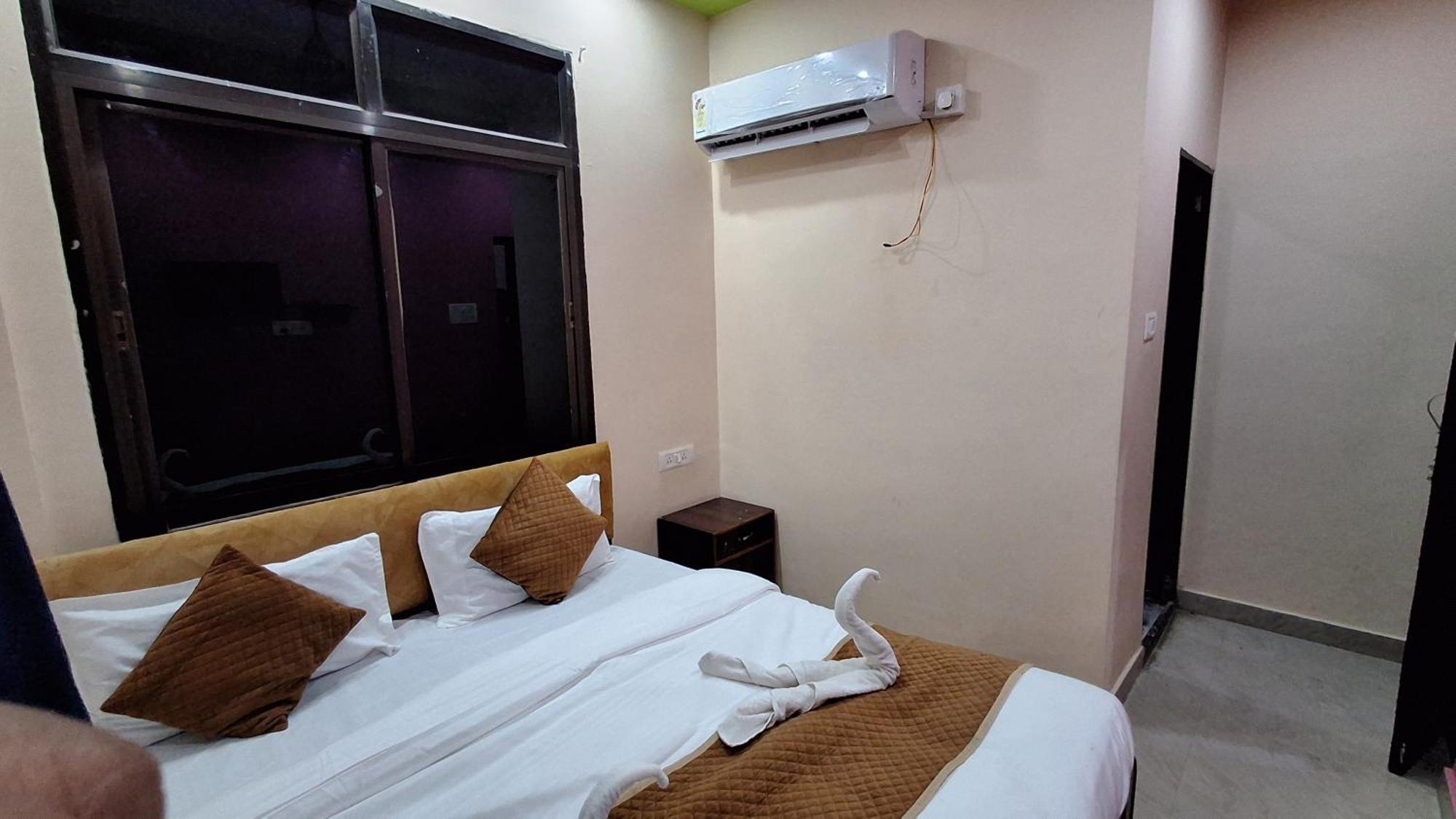 Shree Balaji Paying Guest House Varanasi Exterior photo